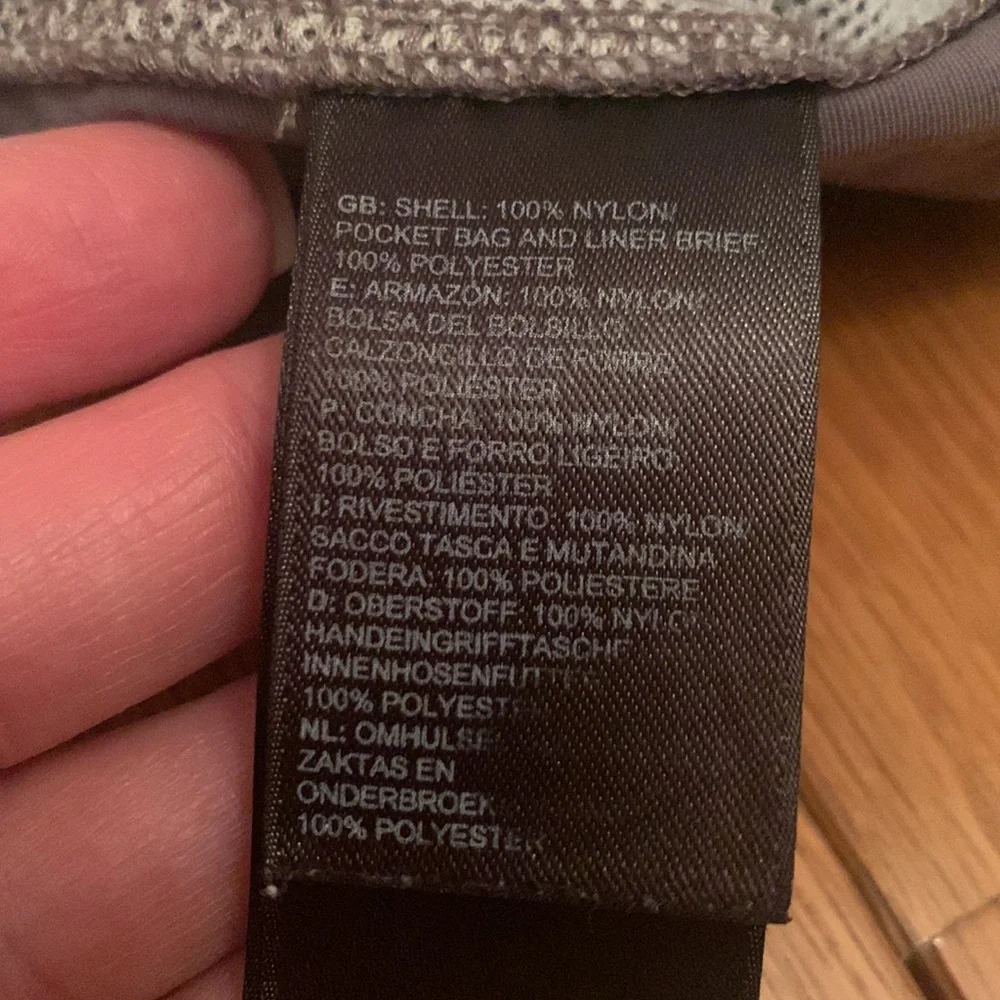 The North Face Quick Dry Shorts (Gray)